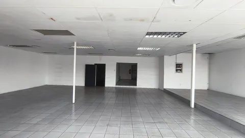 Retail-Space-To-Let-in-Primrose (4)